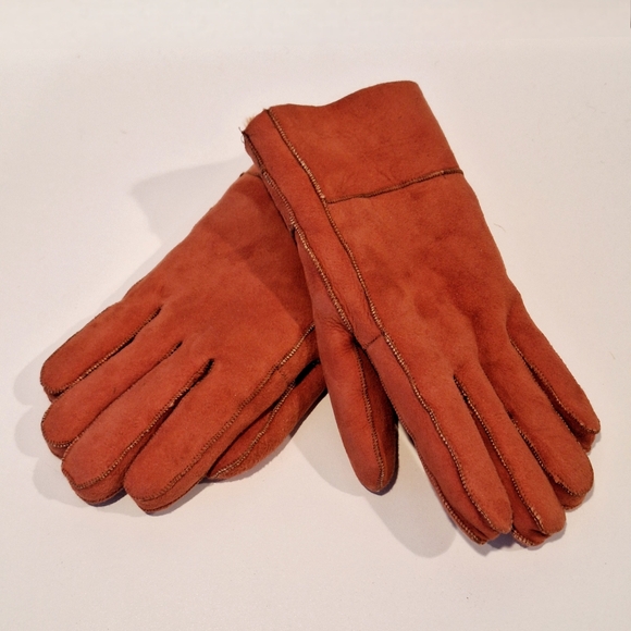 Unbranded suede gloves with fur lining - Picture 1 of 1